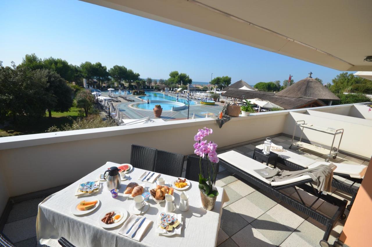 Aparthotel Holiday Bibione Exterior photo
